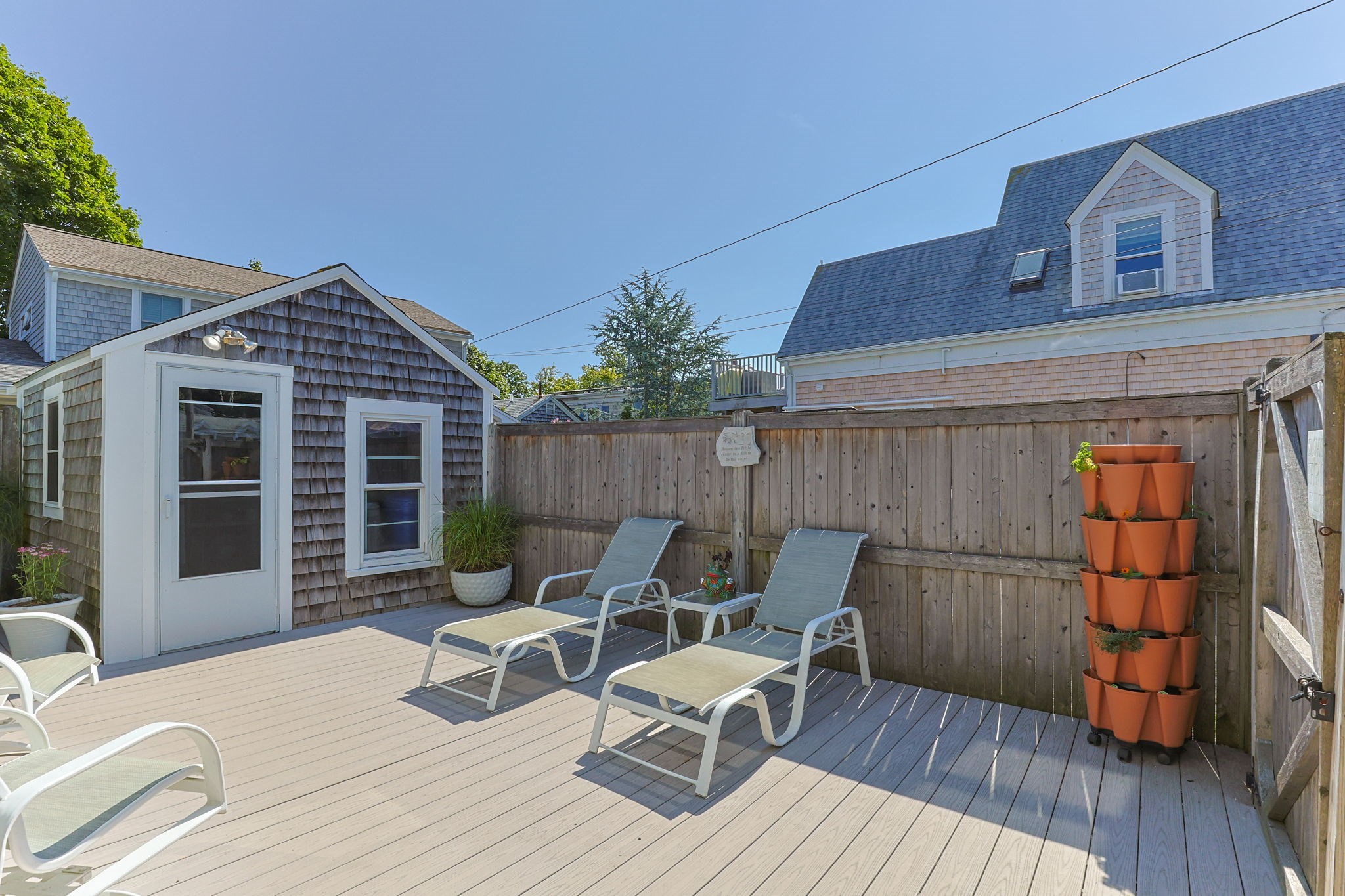 39 Pleasant Street Property Photo 23