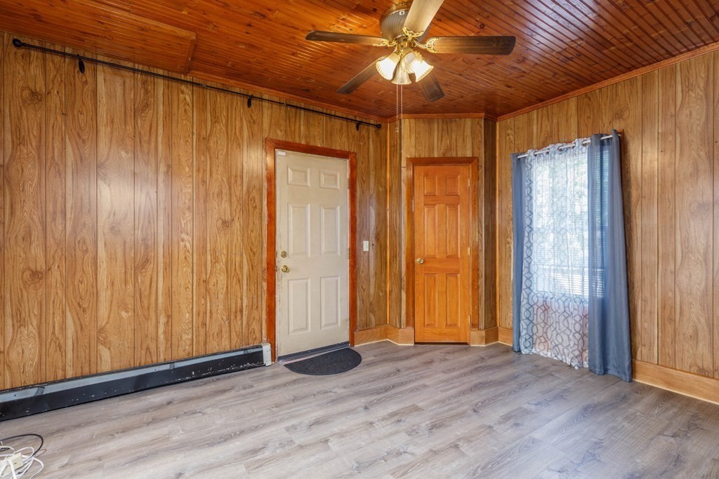 116 Marshall St Property Photo 4