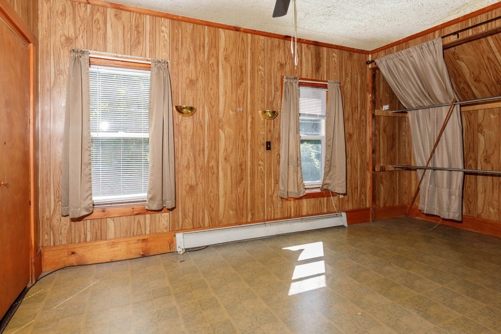 116 Marshall St Property Photo 8