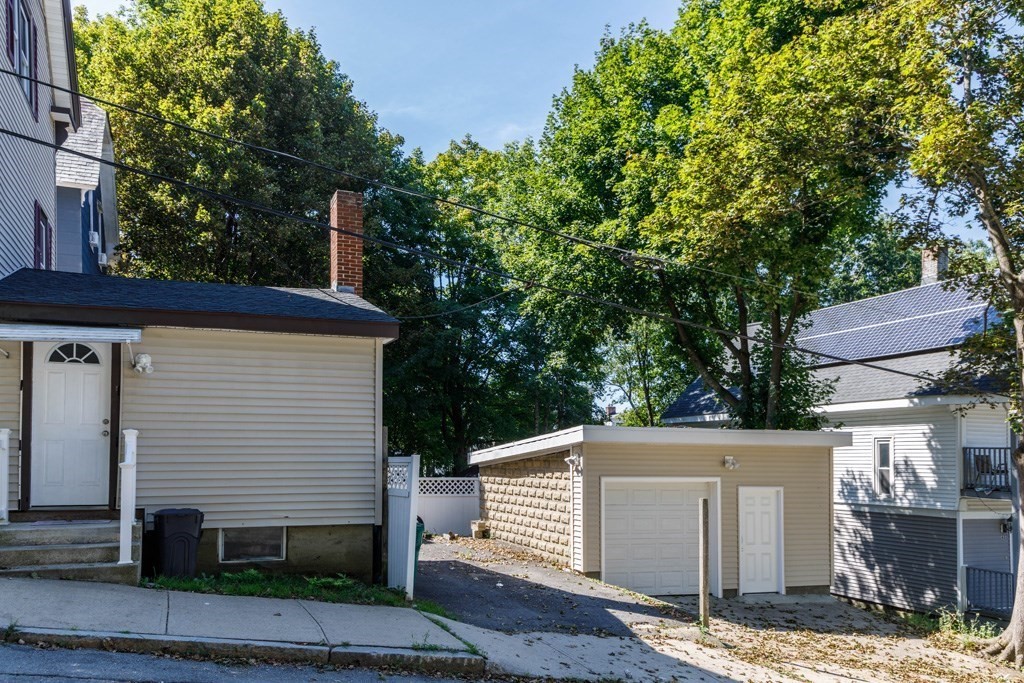 116 Marshall St Property Photo 12