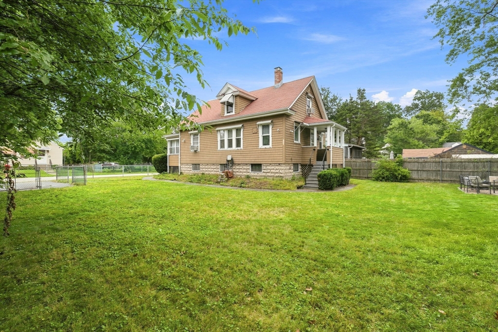 16 Beechcrest St Property Photo 23
