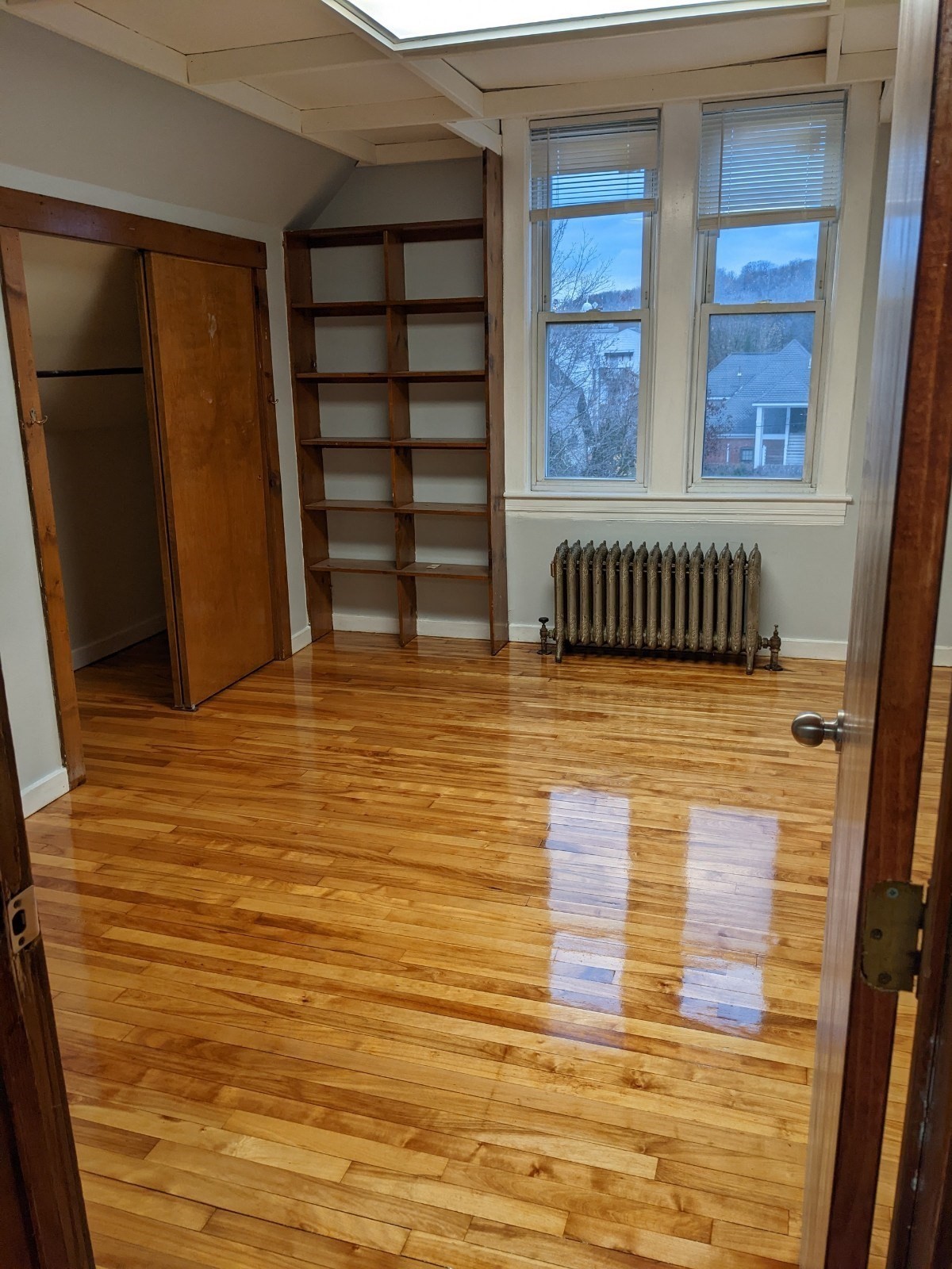 28 Sever St Property Photo 6