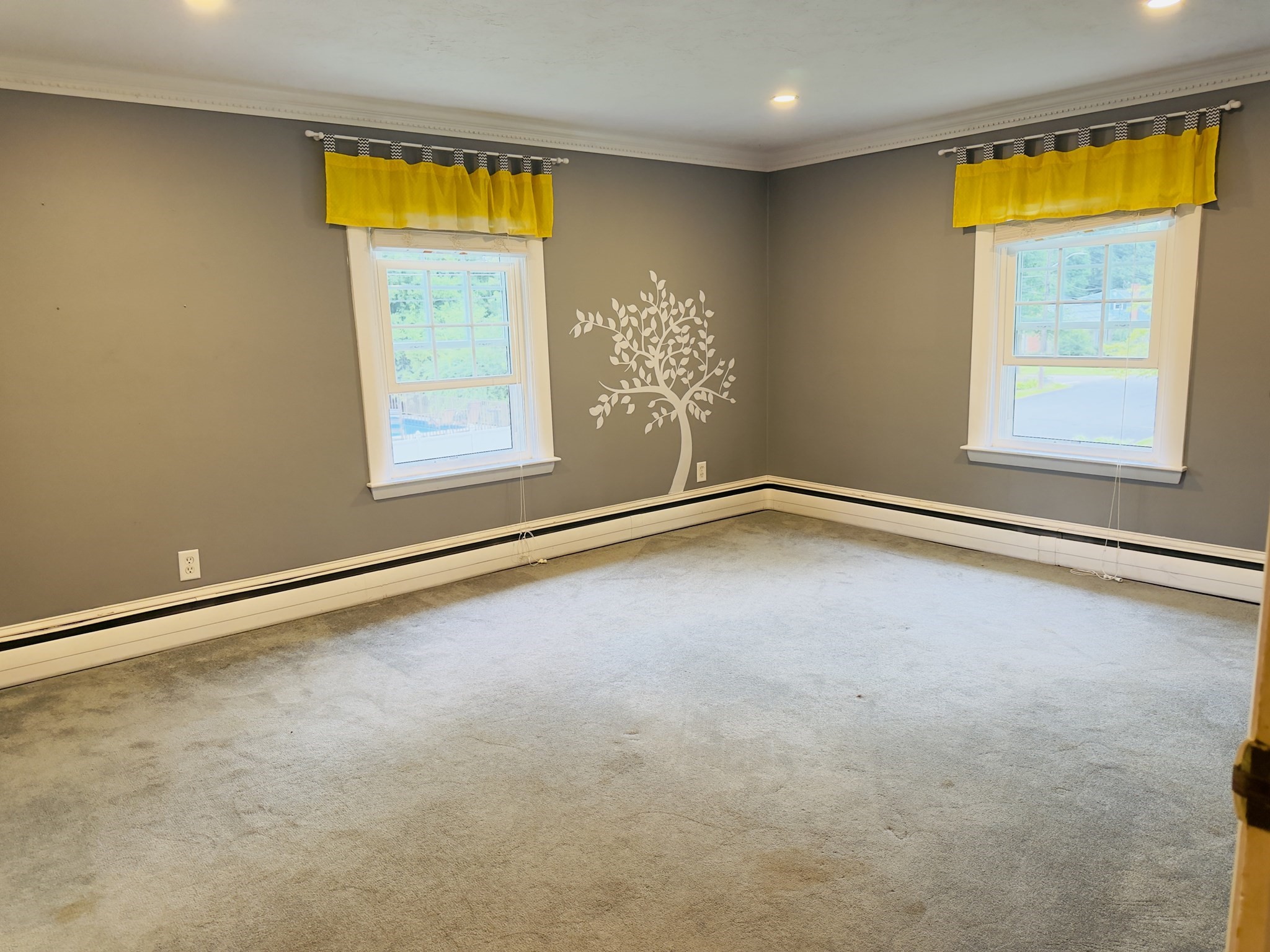 118 Woodard Ave Property Photo 12
