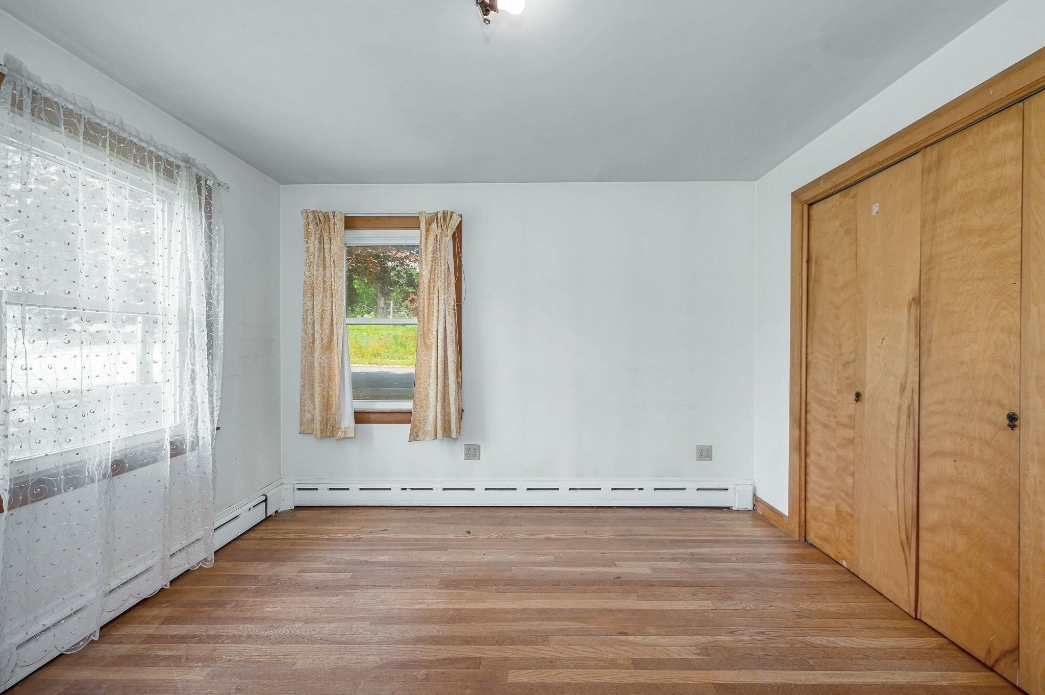 129 Forest St Property Photo 22