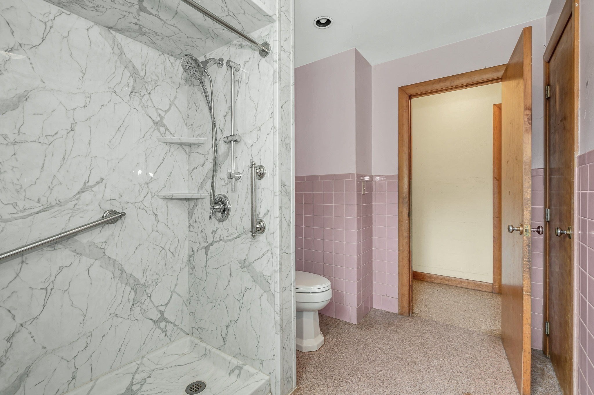 129 Forest St Property Photo 25
