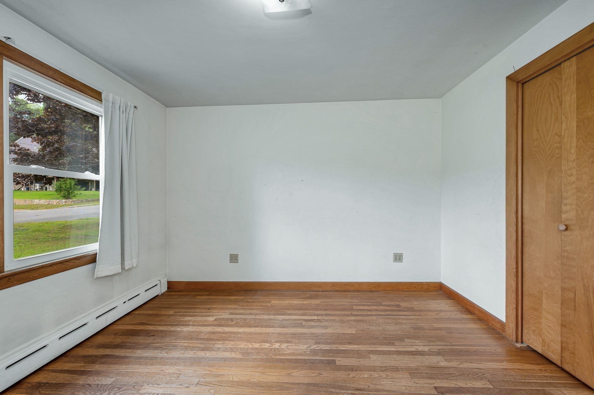 129 Forest St Property Photo 27