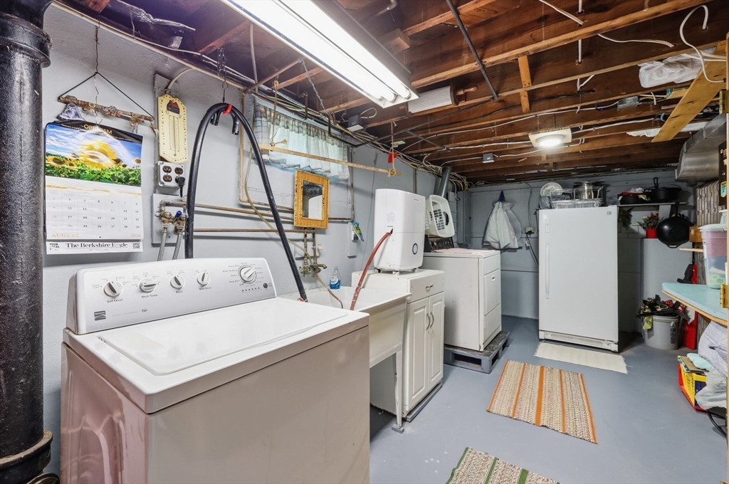 62 Clyde Avenue Property Photo 35