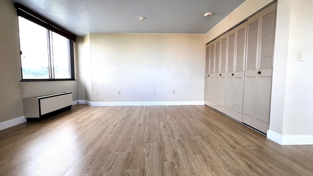 77 Adams St # 610 Property Photo 14