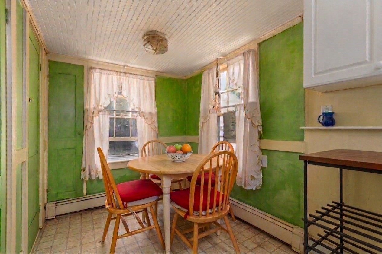 120 Summer St Property Photo 29