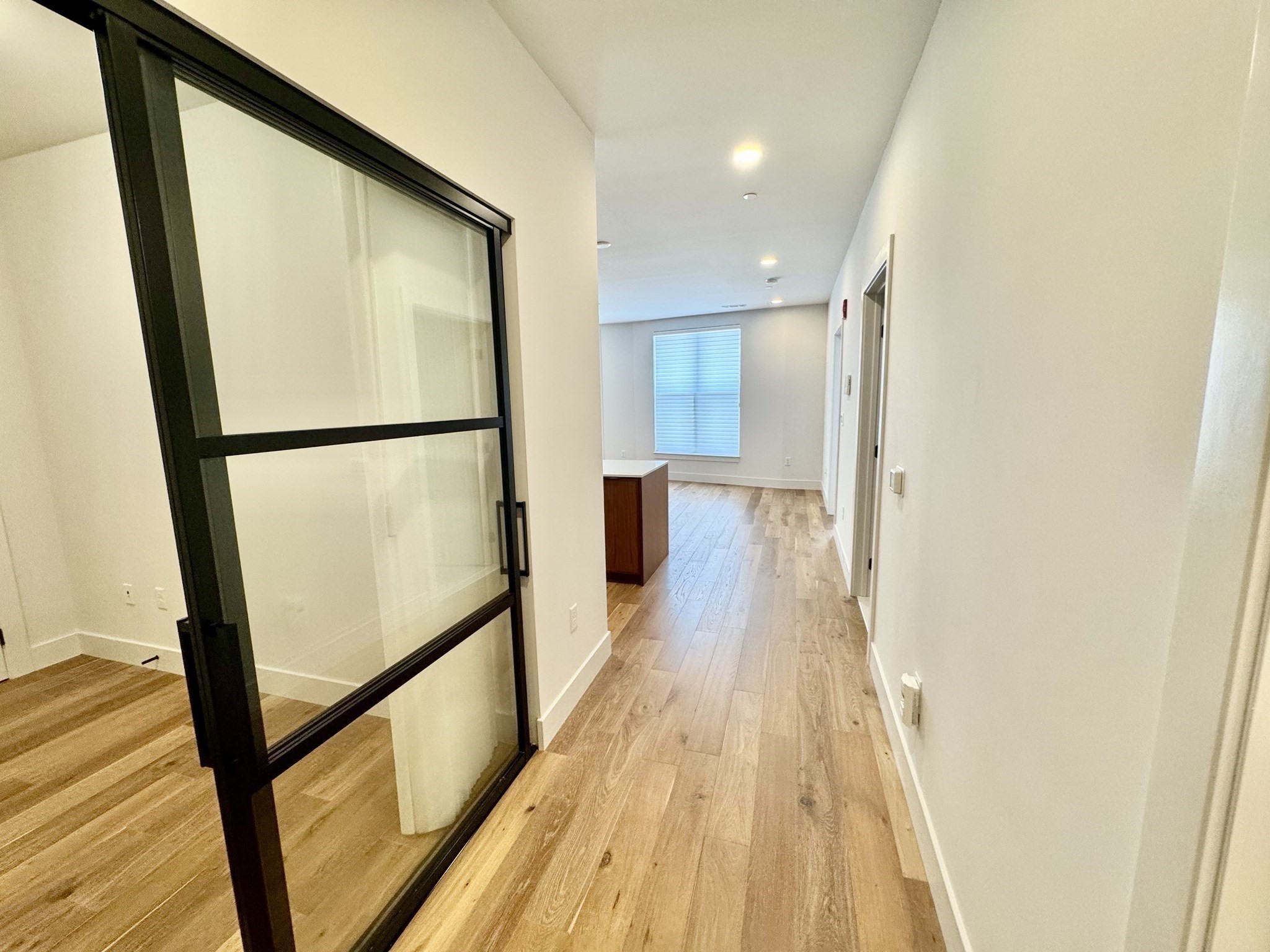 566 Columbus Ave # 406 Property Photo 4