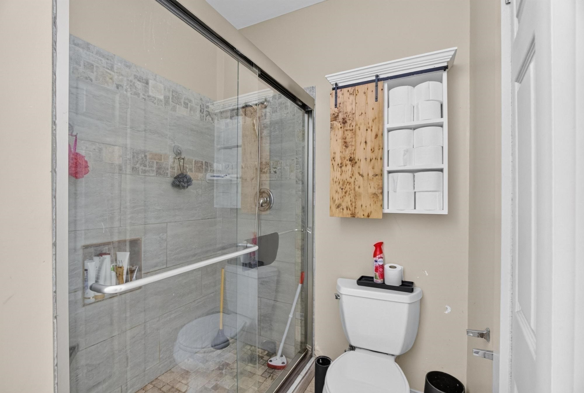 55 Elmwood Ave Property Photo 25