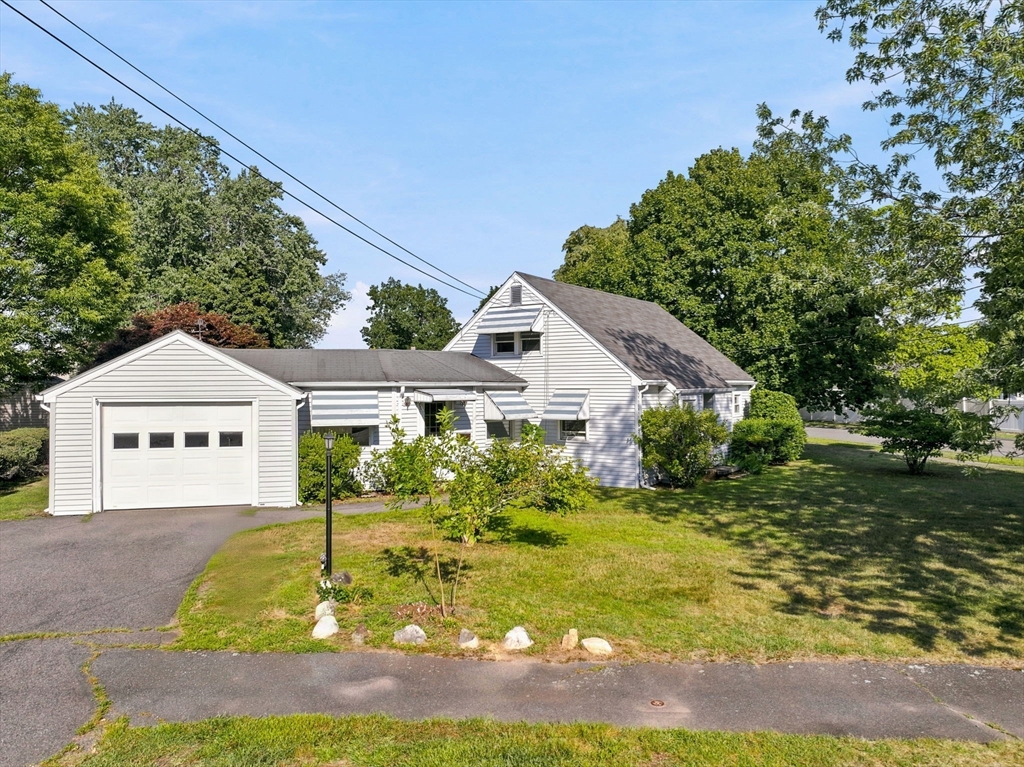 21 Flint St Property Photo 2