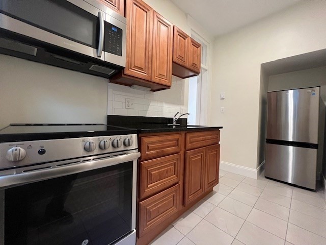 73 Park Drive # 5 Property Photo 1