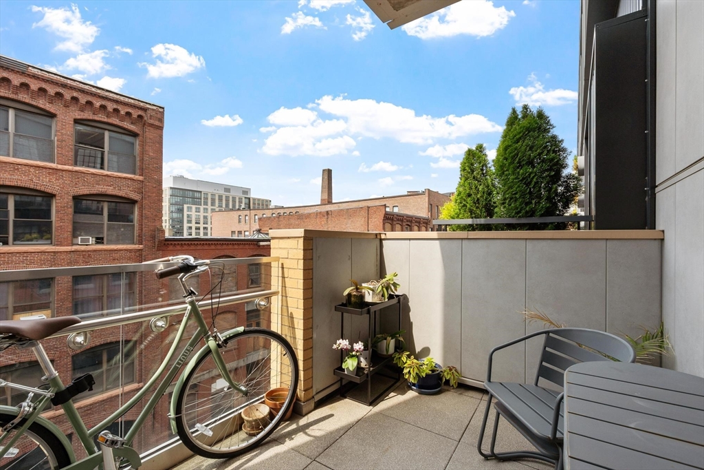 88 Wareham St # 401 Property Photo 3
