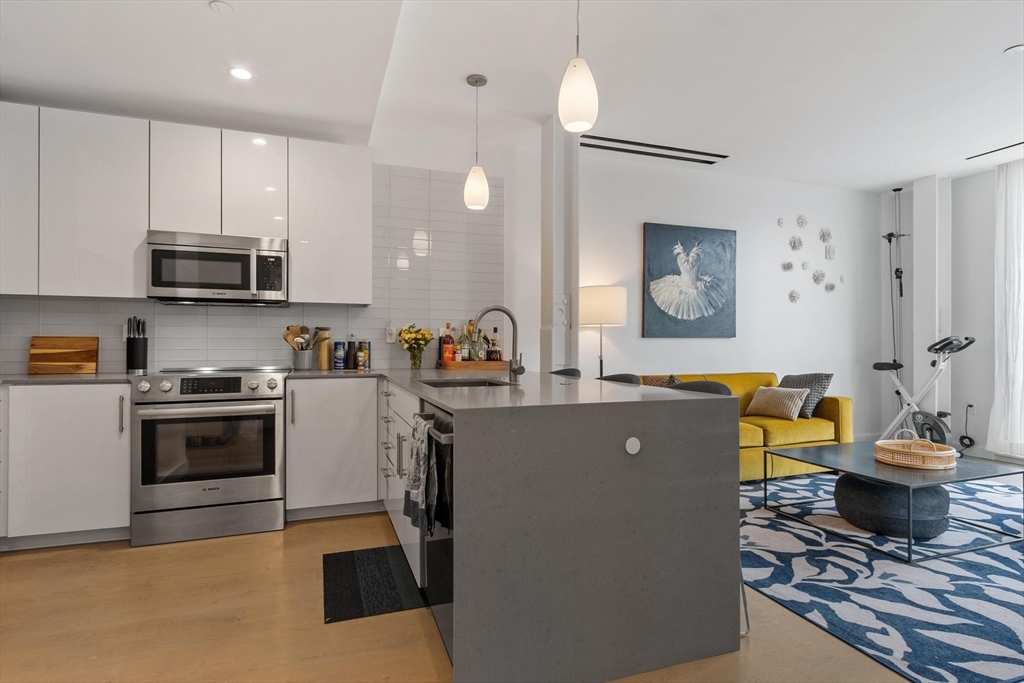 88 Wareham St # 401 Property Photo 7