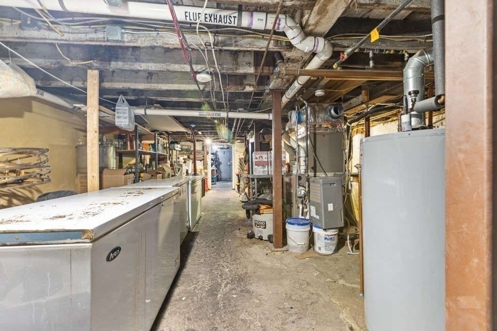 89 S Broadway Property Photo 12