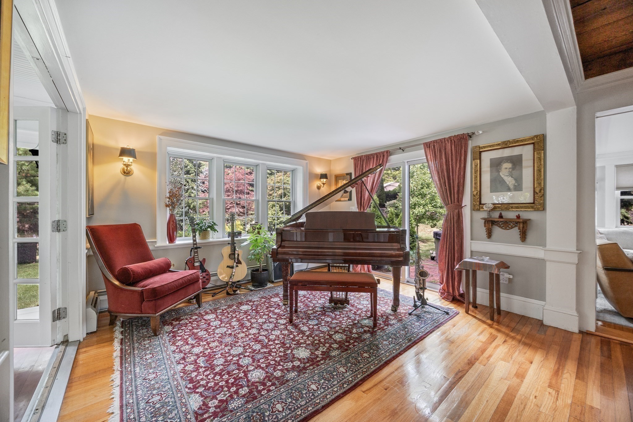166 Salem Street Property Photo 12