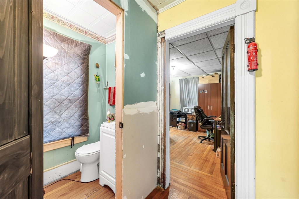 112 Hampshire St Property Photo 21