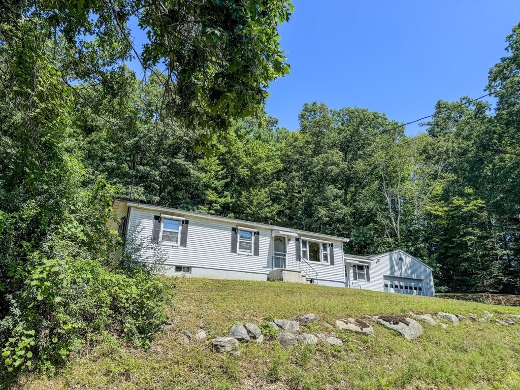 191 Old State Road Property Photo 2