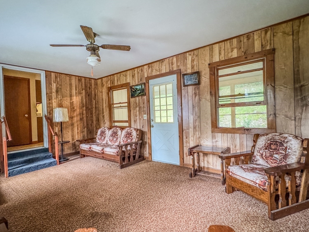 191 Old State Road Property Photo 6