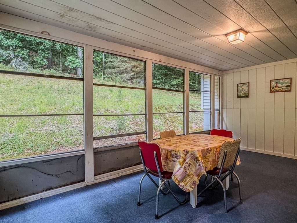 191 Old State Road Property Photo 31