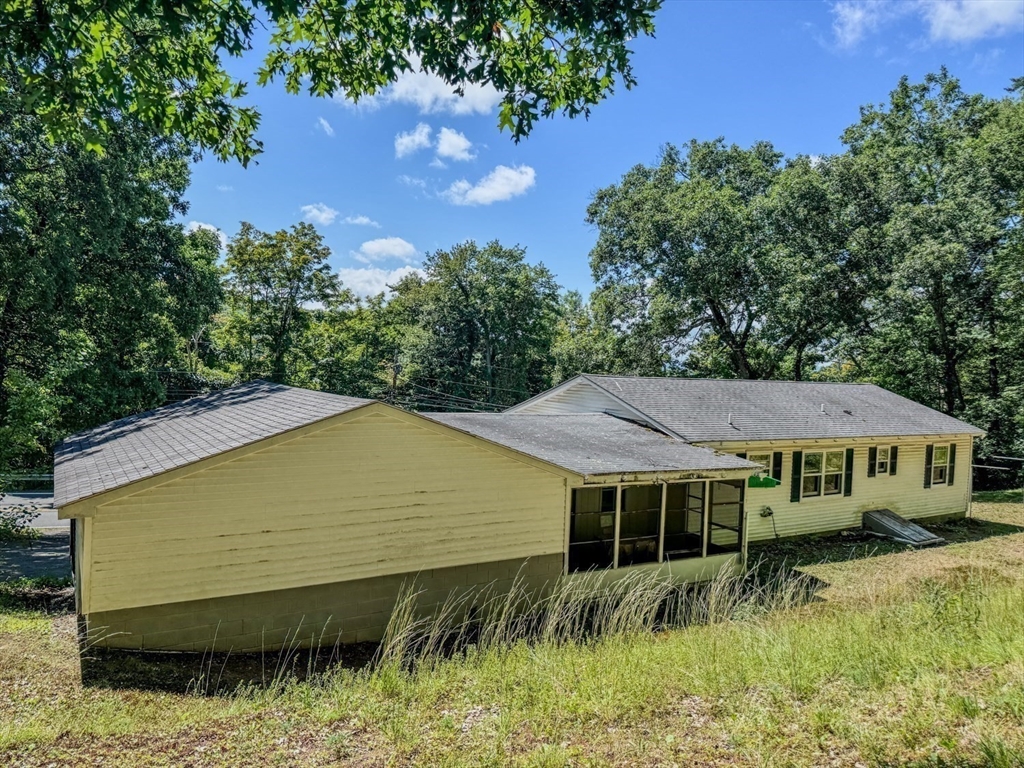 191 Old State Road Property Photo 36