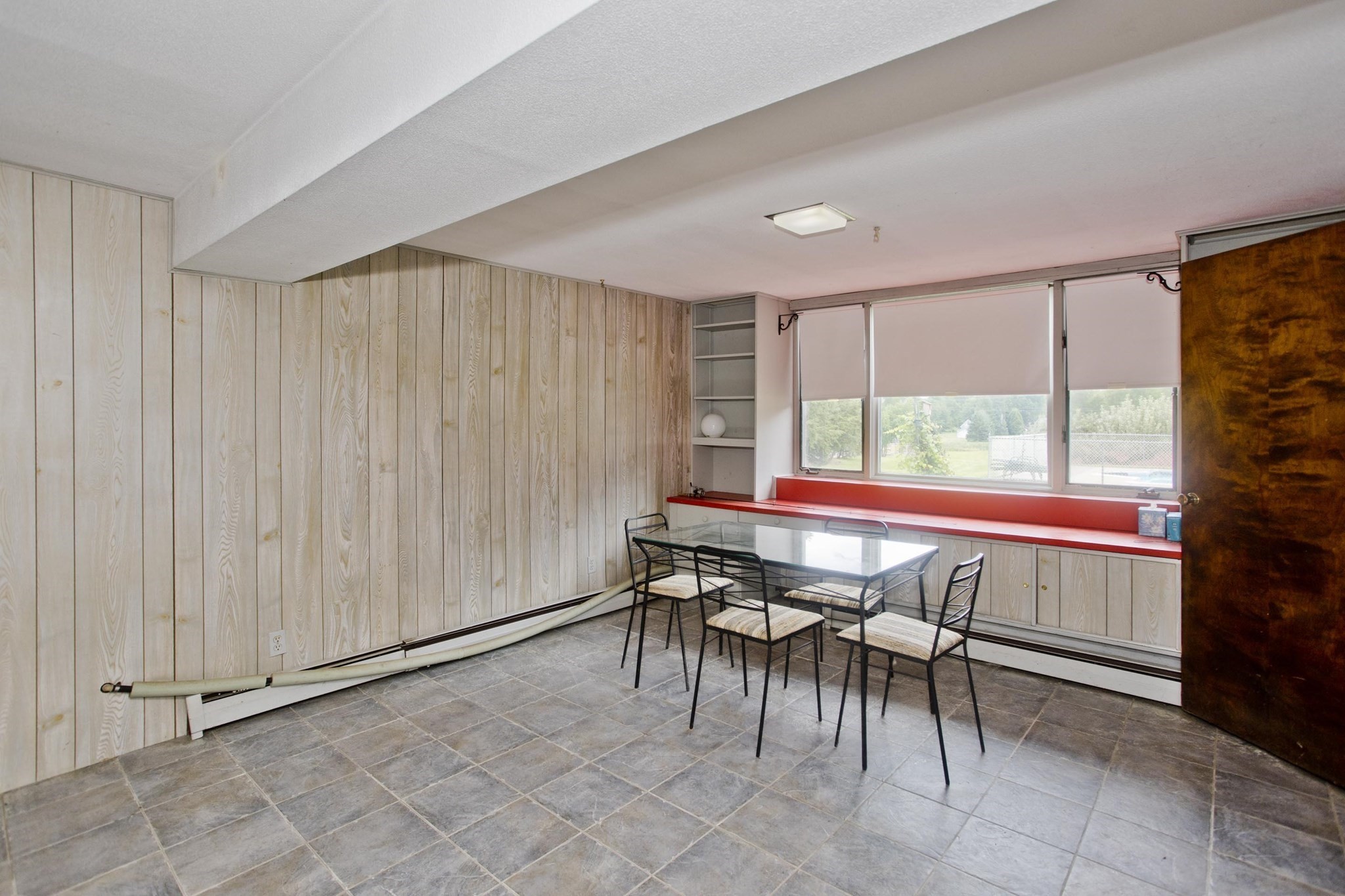 233 Lathrop St Property Photo 31