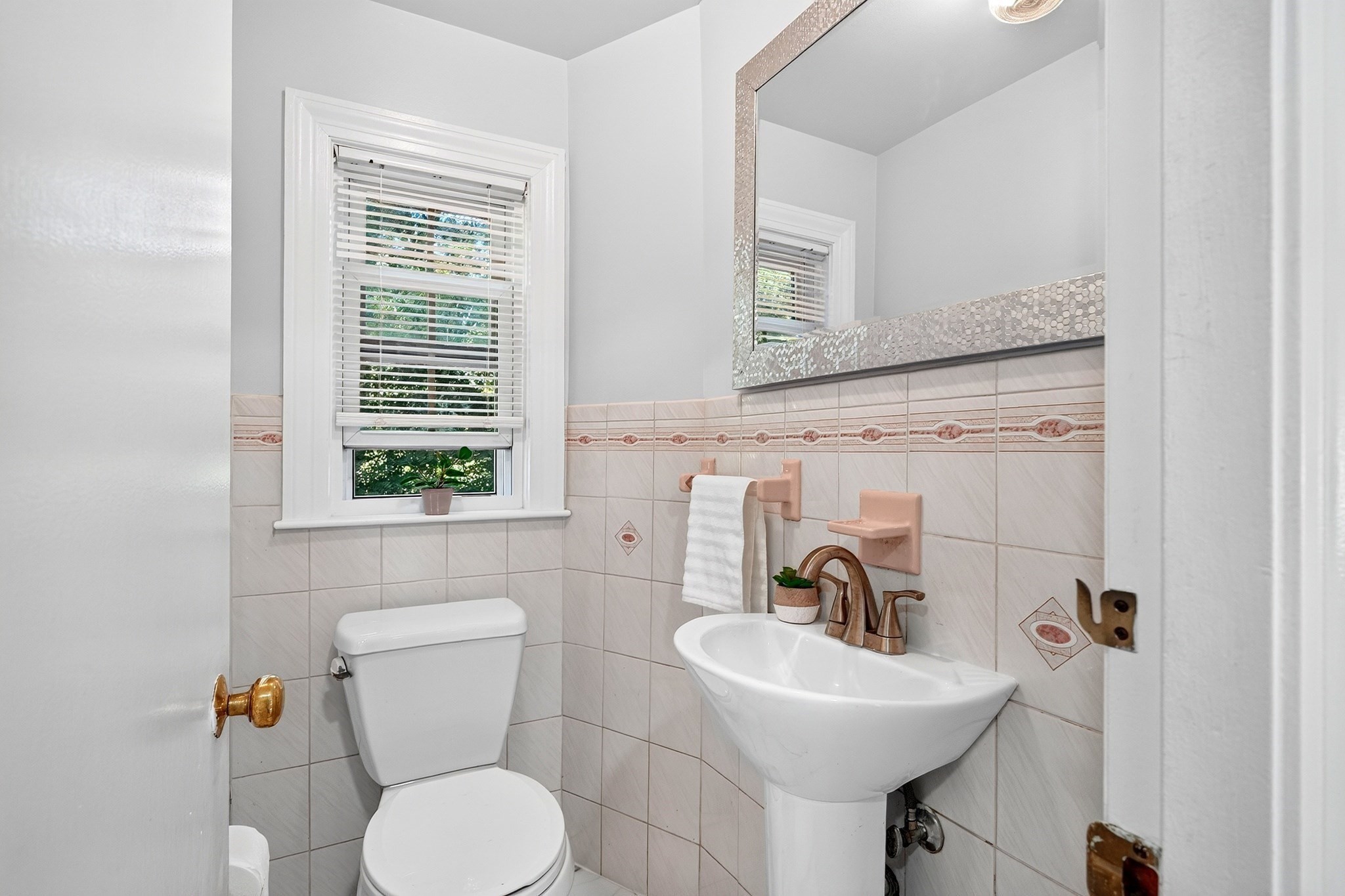 12 Fisher Terrace Property Photo 13