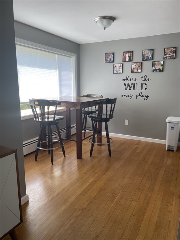 698 Main # B Property Photo 5