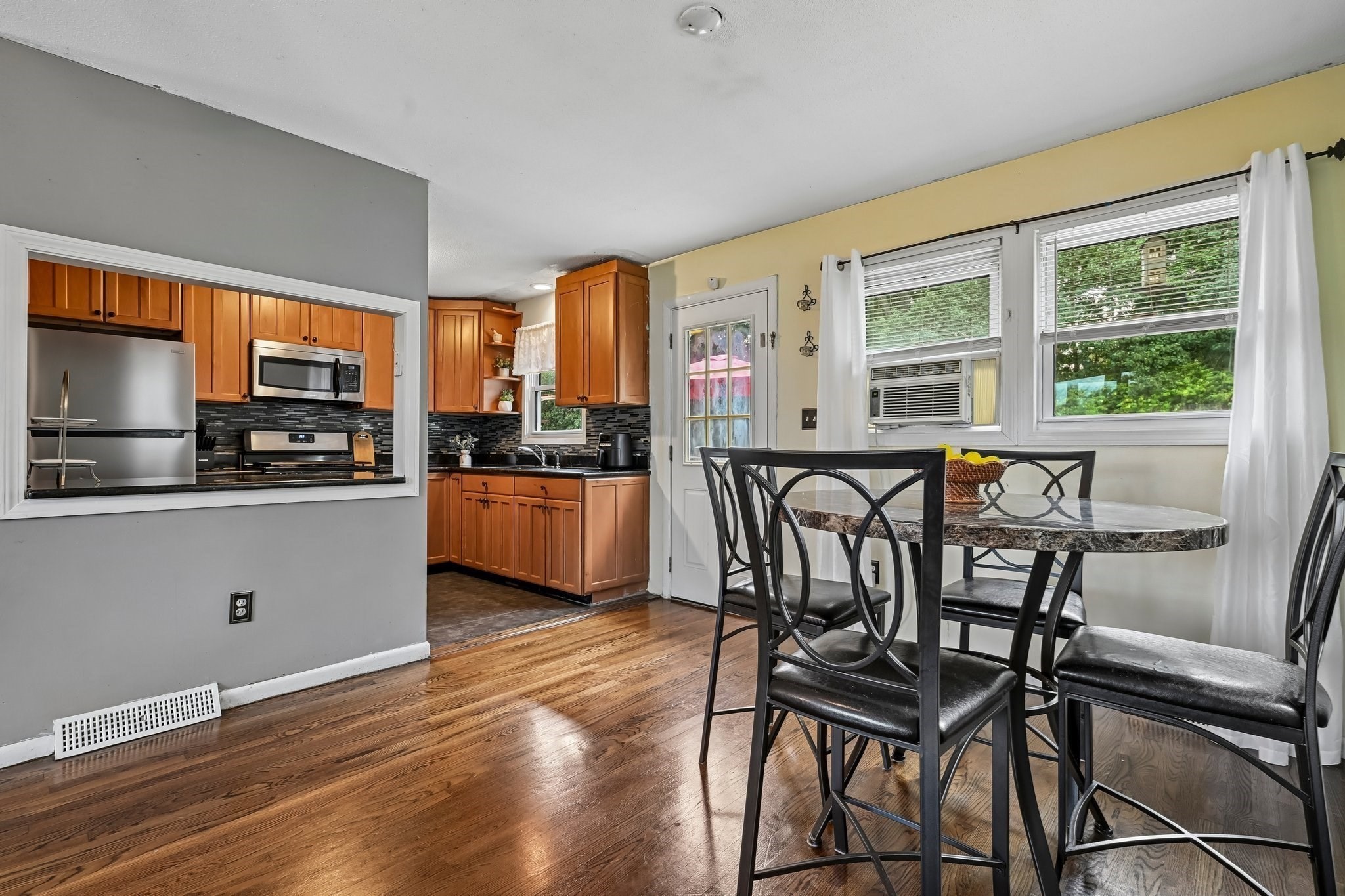 12 Barnard Rd Property Photo 6