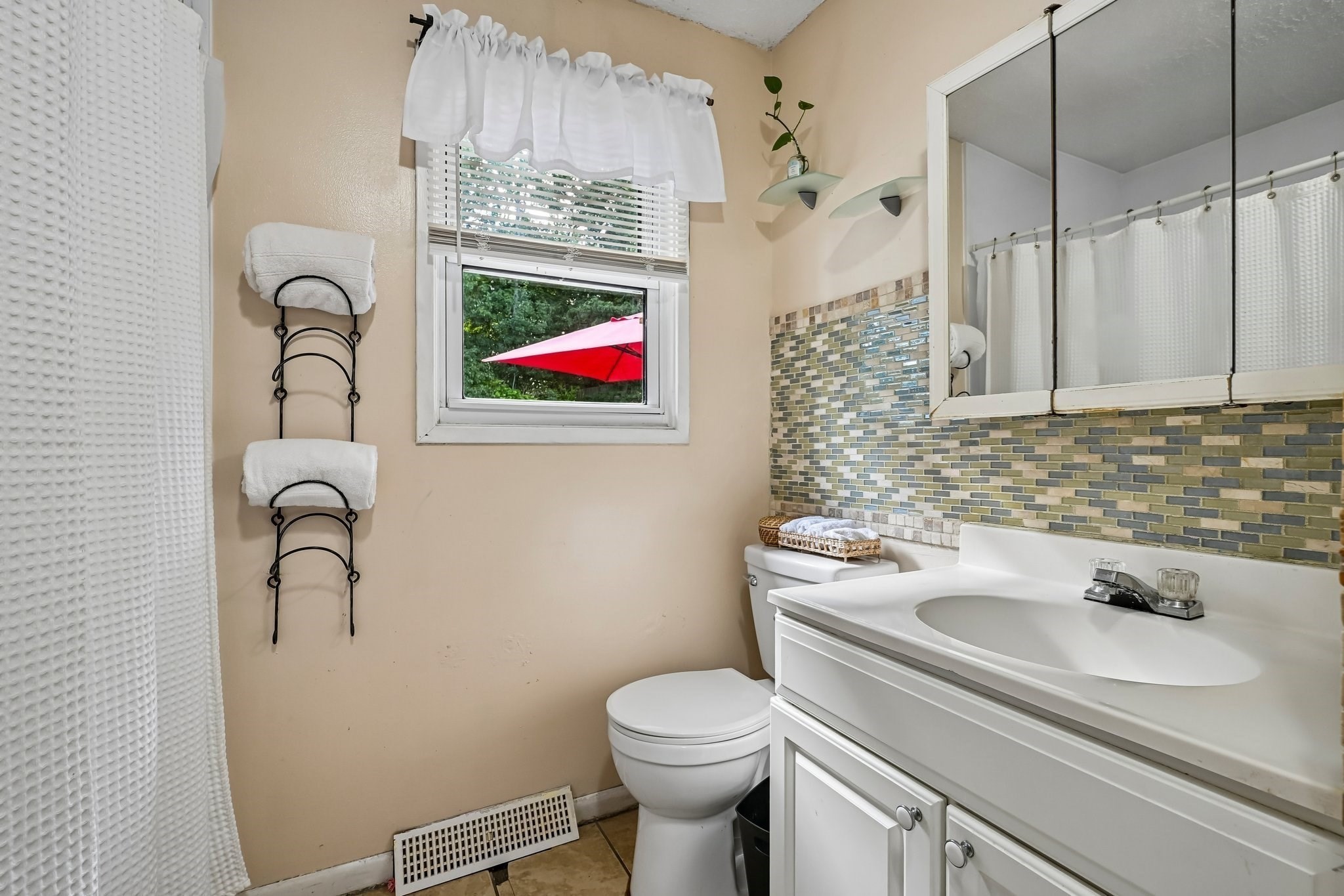 12 Barnard Rd Property Photo 14