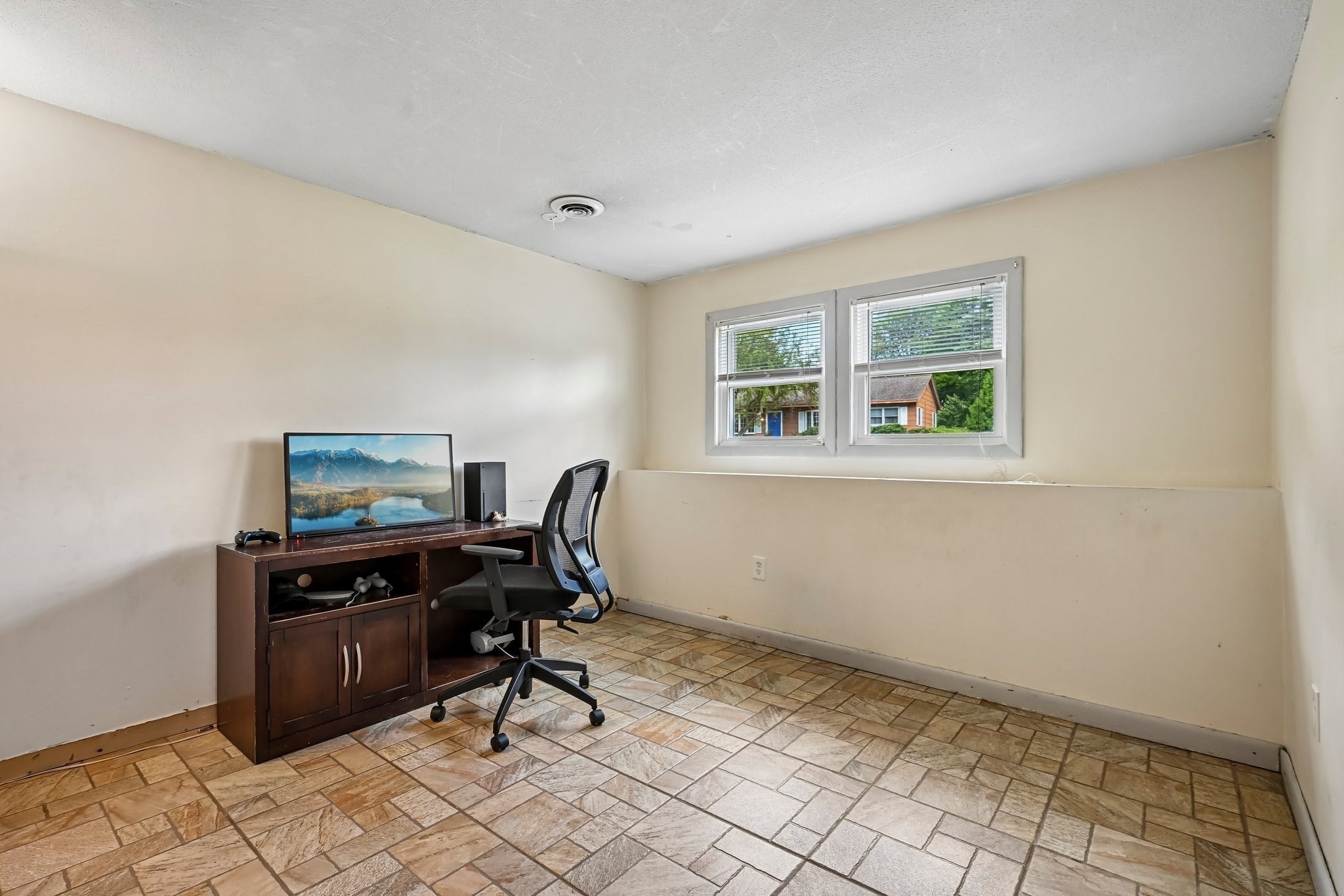 12 Barnard Rd Property Photo 17