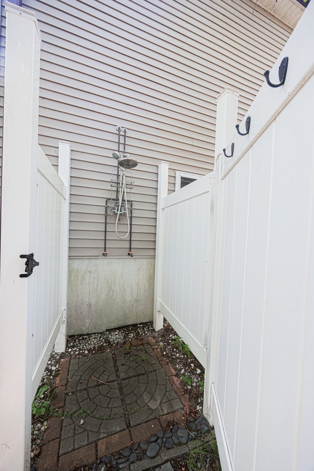 42 Lakeview Blvd Property Photo 32