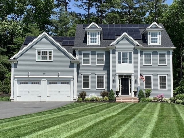 8 Sterling Ct. Property Photo 1