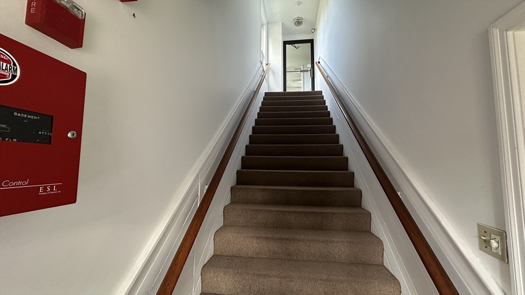 48 Eliot St Property Photo 2