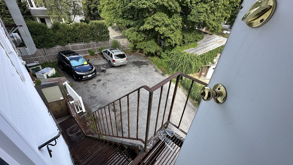 48 Eliot St Property Photo 10