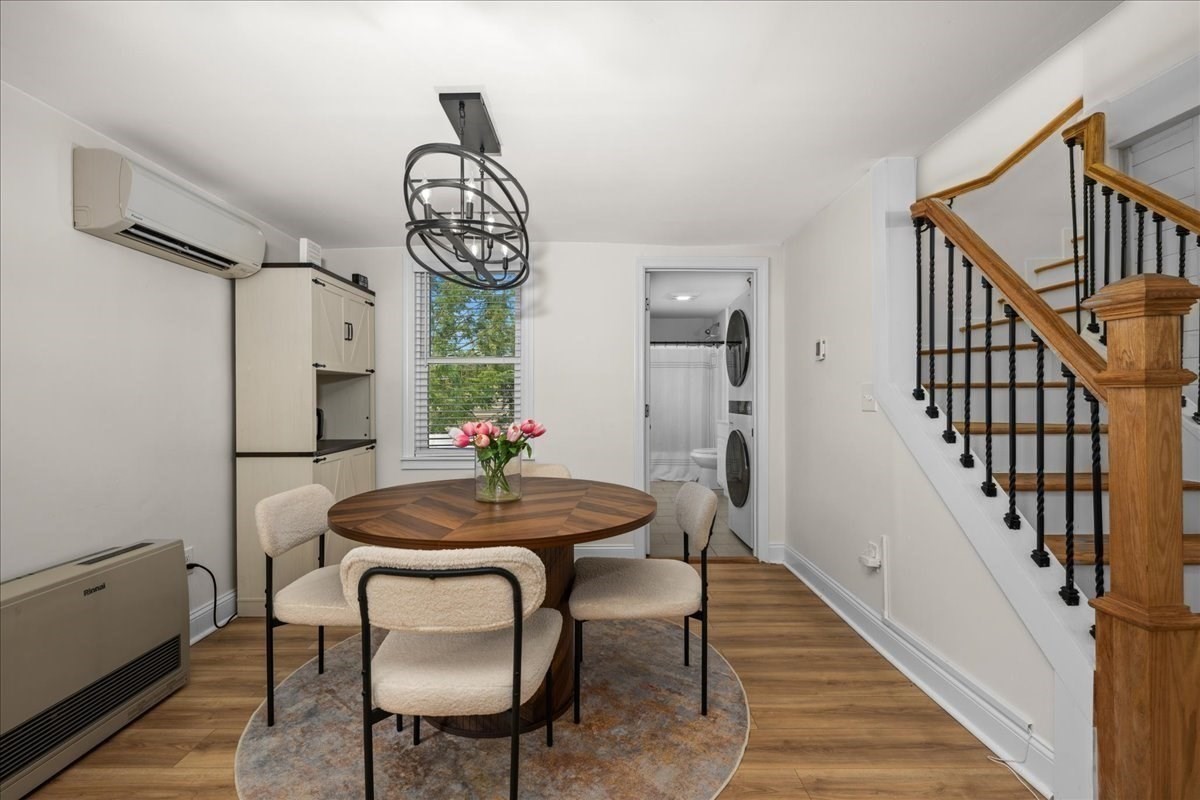 18 Kirby Ave Property Photo 11