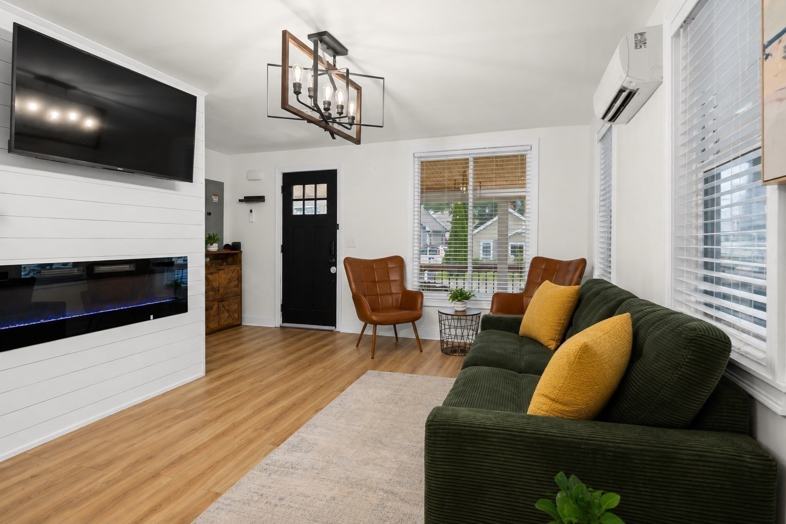 18 Kirby Ave Property Photo 17