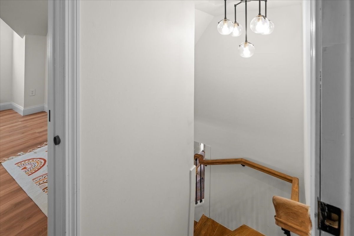 18 Kirby Ave Property Photo 22