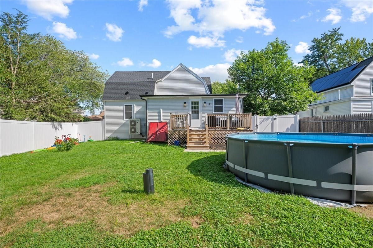 18 Kirby Ave Property Photo 35