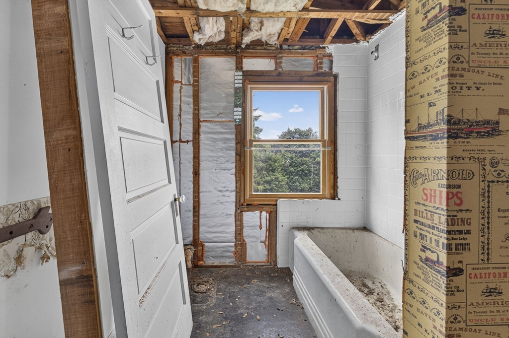 35 Leominster Rd Property Photo 22