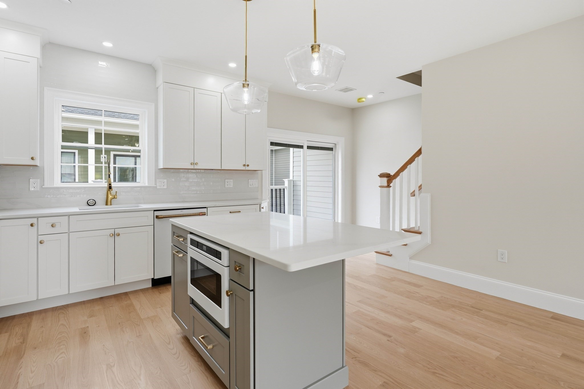 11 Washington St # G Property Photo 21