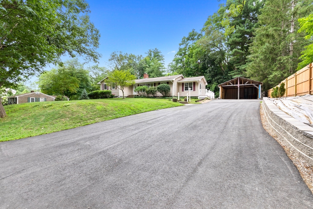 55 Old Ferry Rd Property Photo 3