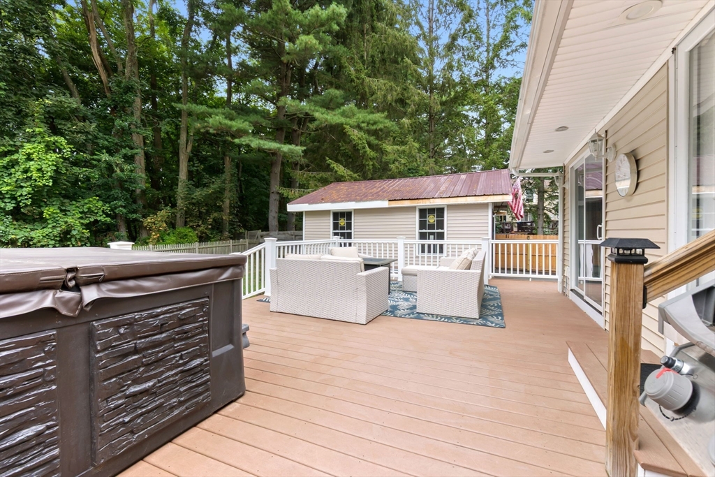 55 Old Ferry Rd Property Photo 41