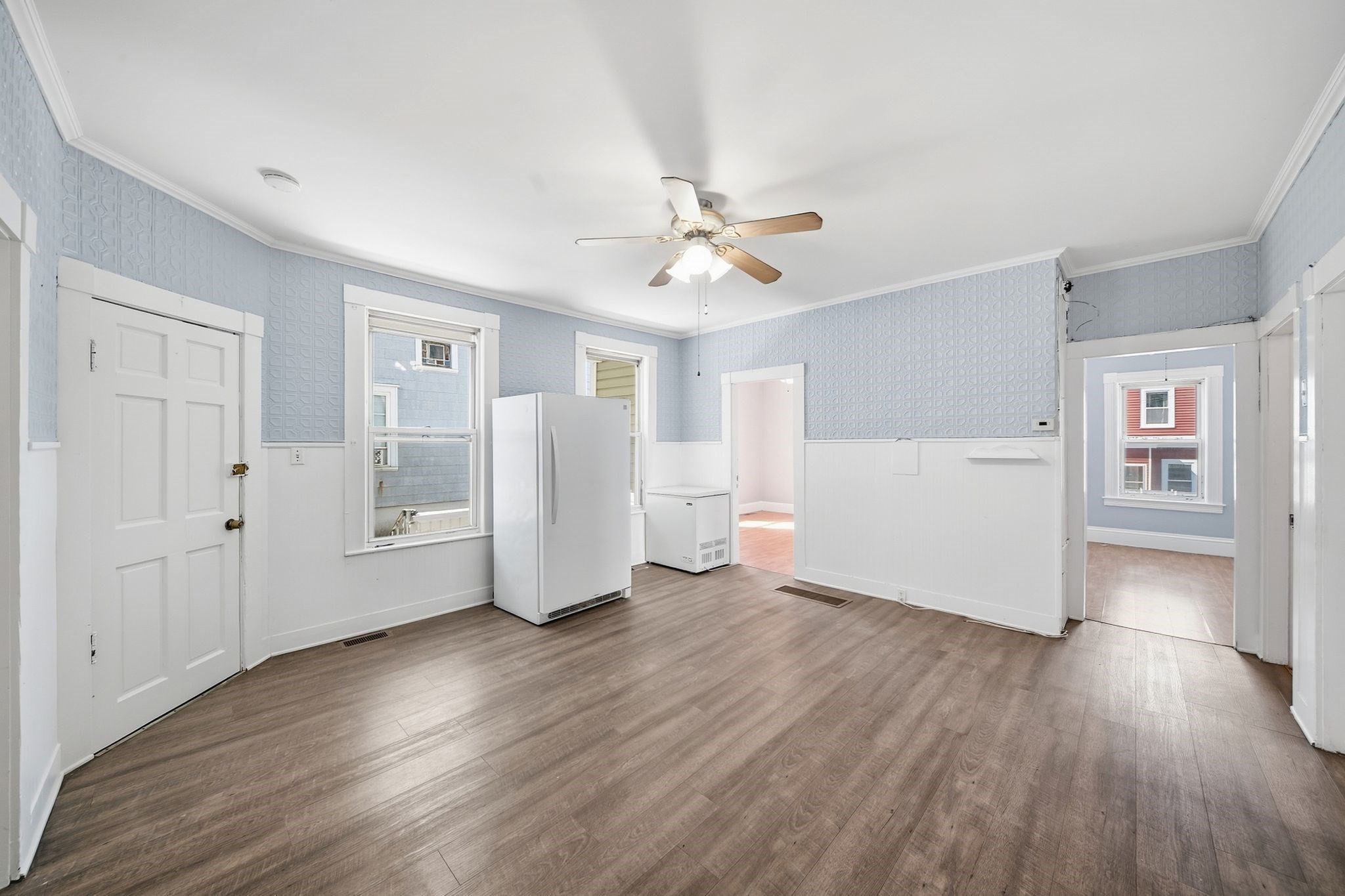 125 Gershom Ave Property Photo 4
