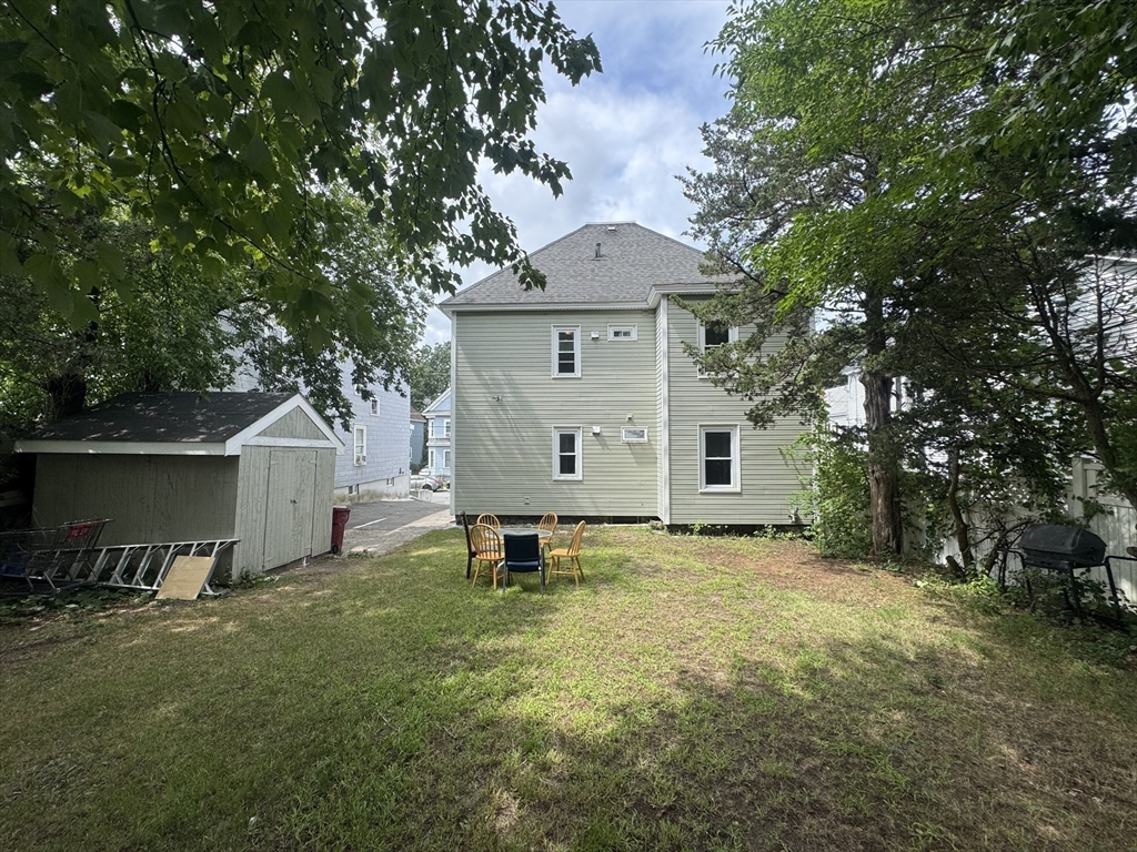 125 Gershom Ave Property Photo 5