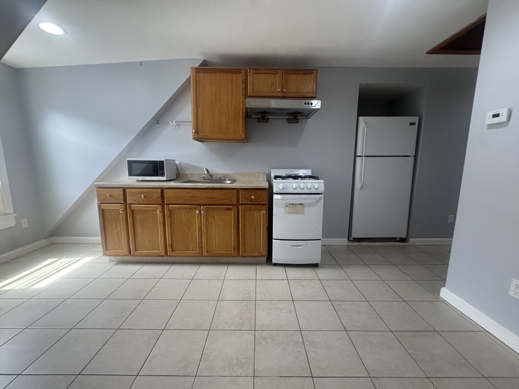 125 Gershom Ave Property Photo 26