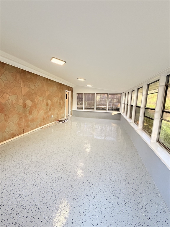 11 Thornfell St Property Photo 7