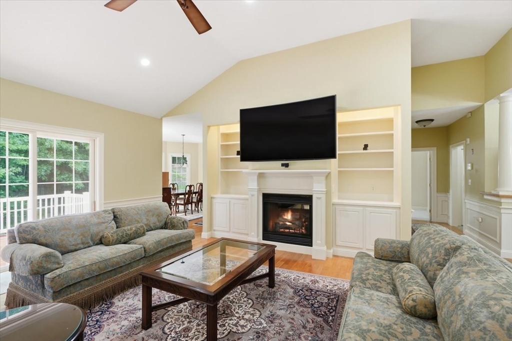 20 Samuel Curtis Way # 20 Property Photo 8