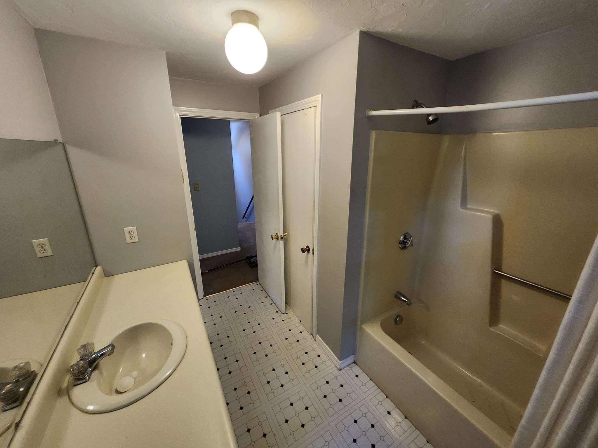10 Concord Rd # 10 Property Photo 24